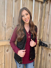 Load image into Gallery viewer, Women's Black Utility Vest