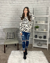 Load image into Gallery viewer, Long Sleeve Leopard Top