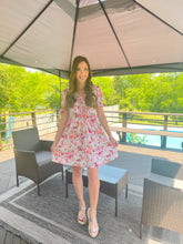 Load image into Gallery viewer, Off White Floral Print Ruched Dress
