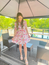 Load image into Gallery viewer, Off White Floral Print Ruched Dress

