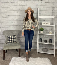 Load image into Gallery viewer, Snakeskin Twist Front Long Sleeve Top
